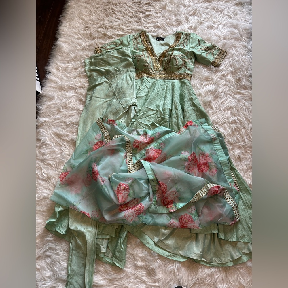 Indian/Pakistani Designer Anarkali!